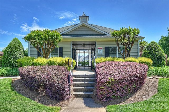 1135 Brookdale Lane, Stanley, NC 28164