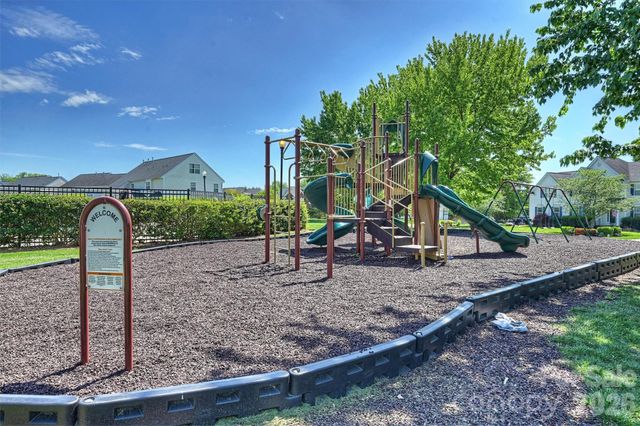 1135 Brookdale Lane, Stanley, NC 28164