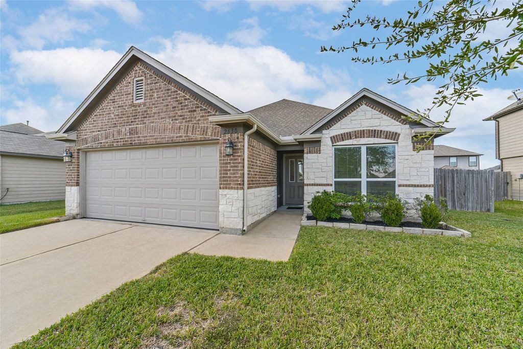 2630 Zephyr Lane, Rosenberg, TX 77471