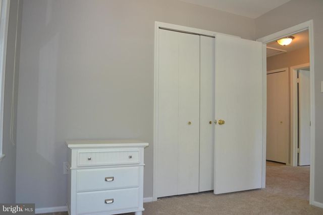 1 INGLESIDE CT, Rockville, MD 20850