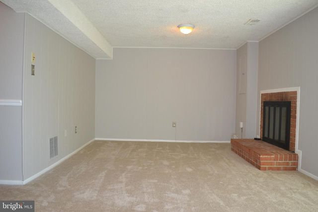 1 INGLESIDE CT, Rockville, MD 20850