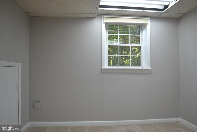 1 INGLESIDE CT, Rockville, MD 20850