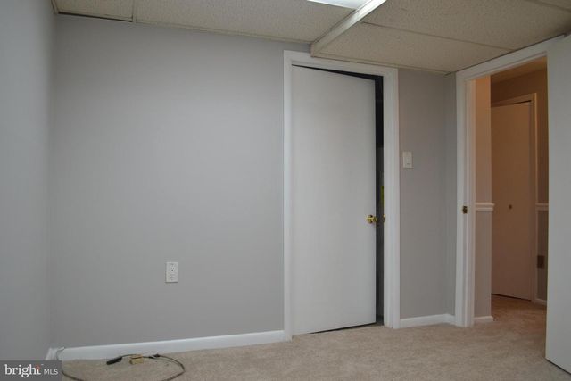 1 INGLESIDE CT, Rockville, MD 20850