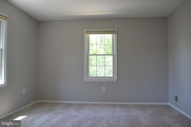 1 INGLESIDE CT, Rockville, MD 20850