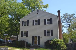 1 INGLESIDE CT, Rockville, MD 20850