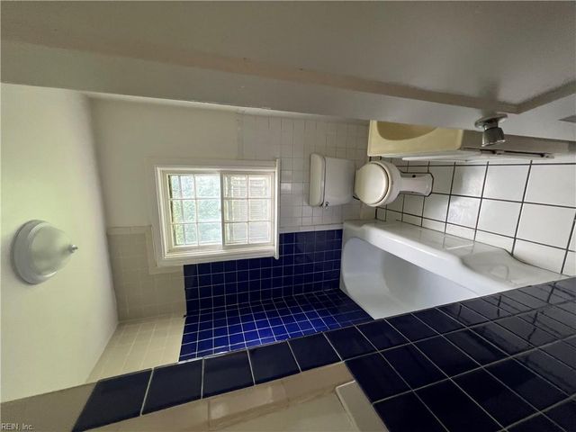 2305 Alder ST, Norfolk, VA 23513