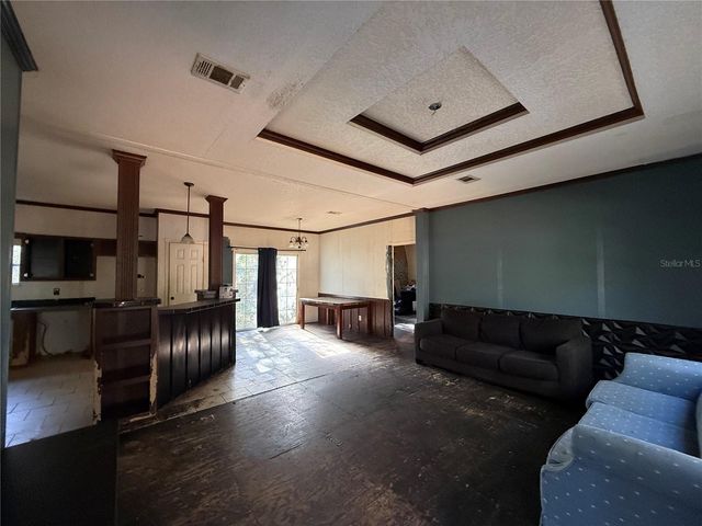 132 POND SIDE TRAIL, Hawthorne, FL 32640