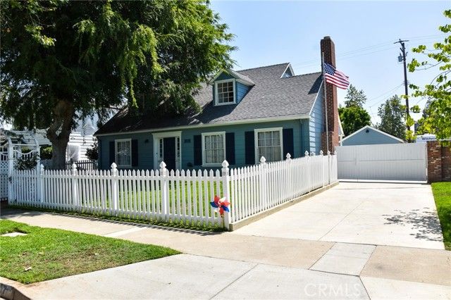 1407 N Towner Street, Santa Ana, CA 92706