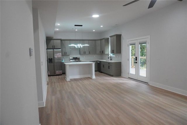 198 Stanhope NW Circle, Atlanta, GA 30314