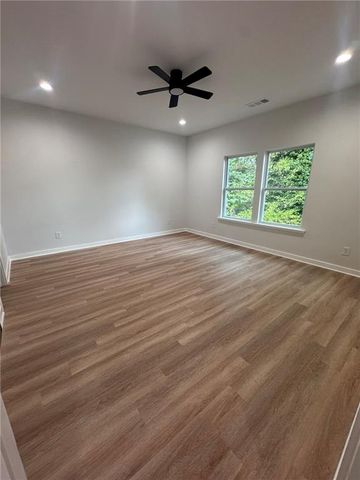 198 Stanhope NW Circle, Atlanta, GA 30314