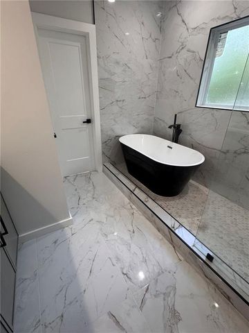 198 Stanhope NW Circle, Atlanta, GA 30314