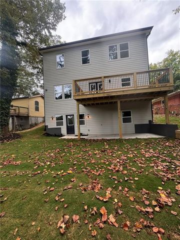 198 Stanhope NW Circle, Atlanta, GA 30314