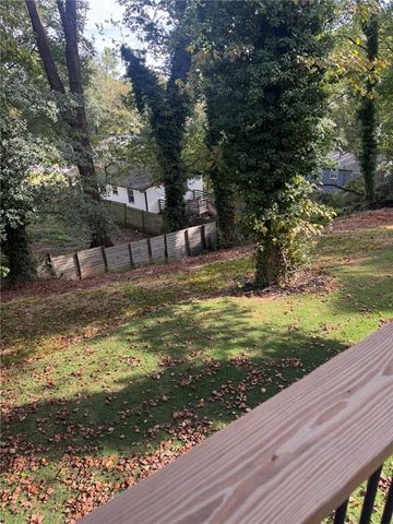 198 Stanhope NW Circle, Atlanta, GA 30314