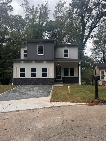 198 Stanhope NW Circle, Atlanta, GA 30314