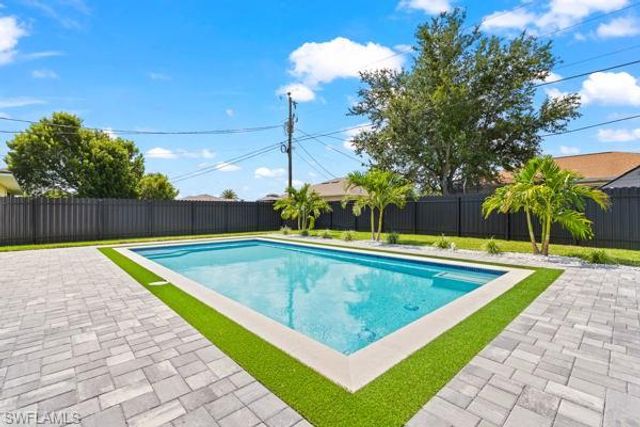 306 NE 11th ST, Cape Coral, FL 33909