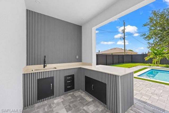 306 NE 11th ST, Cape Coral, FL 33909