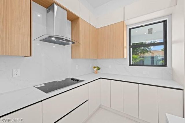 306 NE 11th ST, Cape Coral, FL 33909