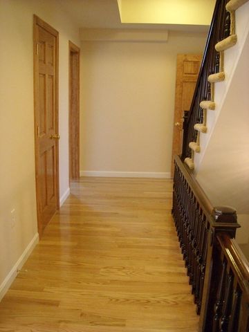 194 Auburn Street 2, Newton, MA 02466