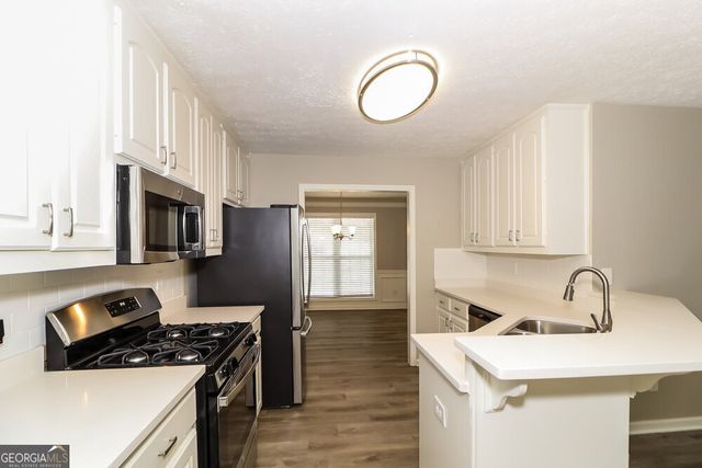 845 Simon Ive Drive, Lawrenceville, GA 30045