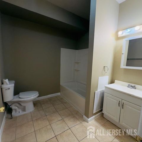 399 North Avenue, Dunellen, NJ 08812