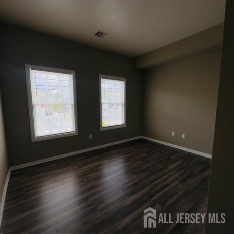399 North Avenue, Dunellen, NJ 08812