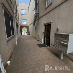 399 North Avenue, Dunellen, NJ 08812