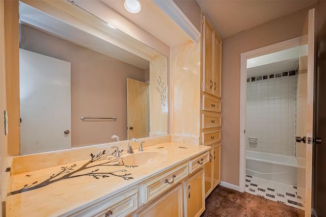 5415 Olympia Fields Lane, Houston, TX 77069