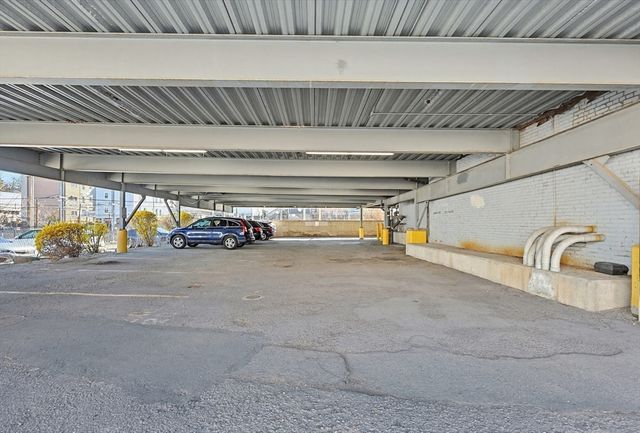 60 Tufts St 1, Somerville, MA 02145