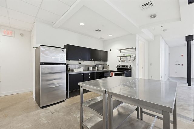 60 Tufts St 1, Somerville, MA 02145