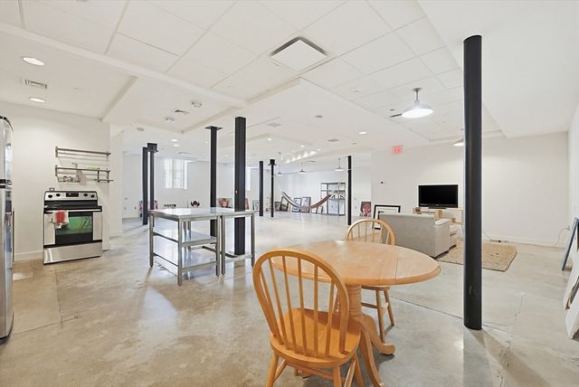 60 Tufts St 1, Somerville, MA 02145