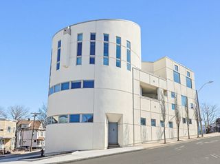 60 Tufts St 1, Somerville, MA 02145