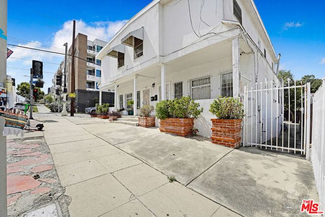 1059 S Harvard Boulevard, Los Angeles, CA 90006
