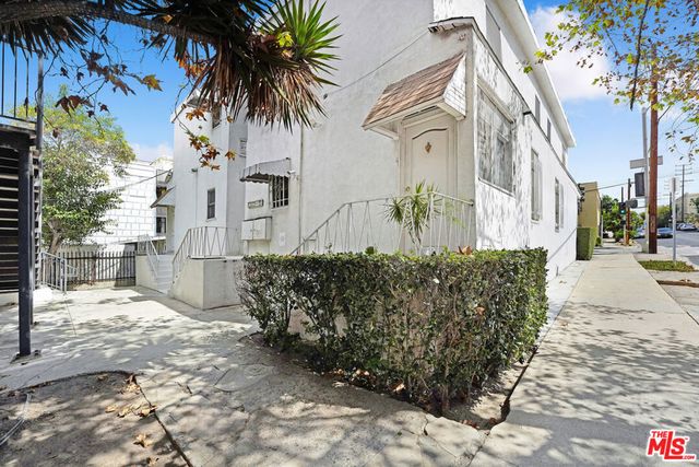 1059 S Harvard Boulevard, Los Angeles, CA 90006