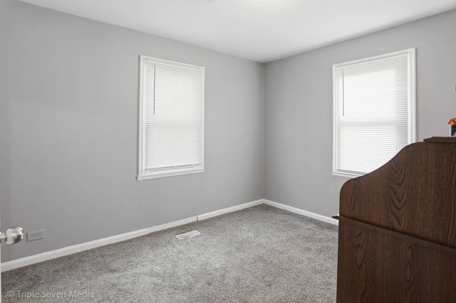 14439 Lawndale Avenue, Midlothian, IL 60445