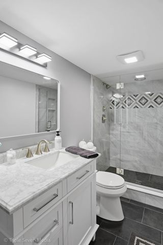 14439 Lawndale Avenue, Midlothian, IL 60445