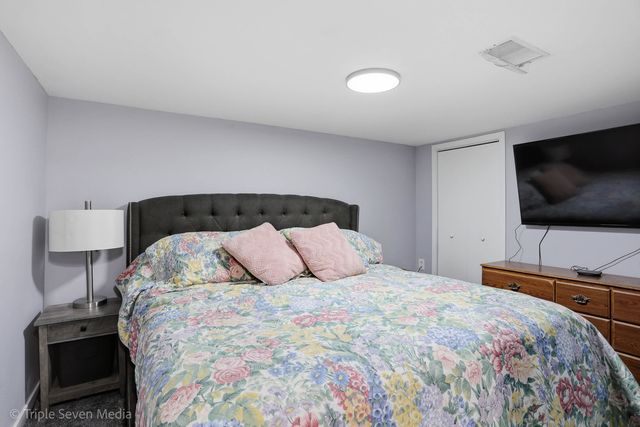 14439 Lawndale Avenue, Midlothian, IL 60445