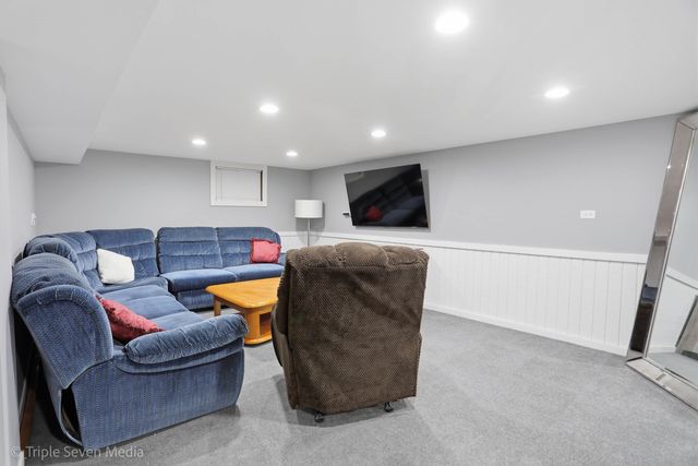 14439 Lawndale Avenue, Midlothian, IL 60445