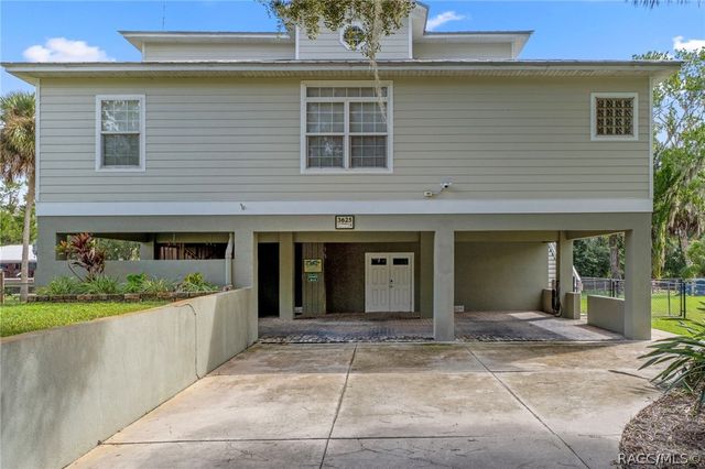 3625 N Suwannee Point, Crystal River, FL 34428
