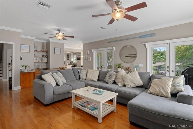 3625 N Suwannee Point, Crystal River, FL 34428