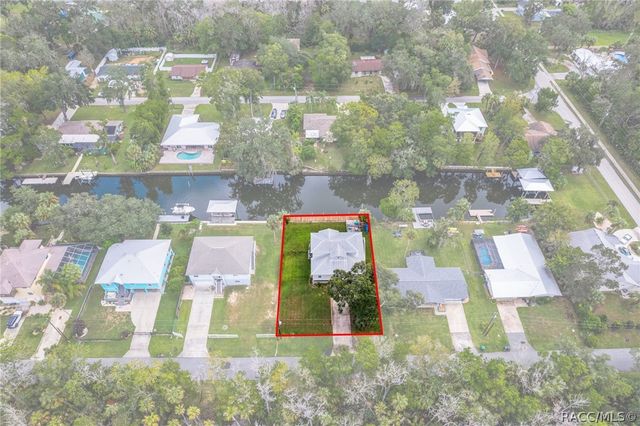 3625 N Suwannee Point, Crystal River, FL 34428