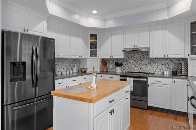 3625 N Suwannee Point, Crystal River, FL 34428