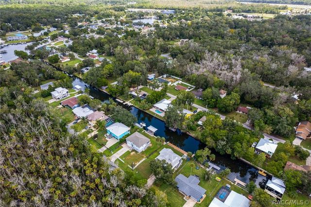 3625 N Suwannee Point, Crystal River, FL 34428