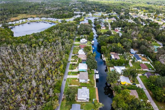 3625 N Suwannee Point, Crystal River, FL 34428