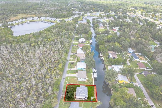 3625 N Suwannee Point, Crystal River, FL 34428
