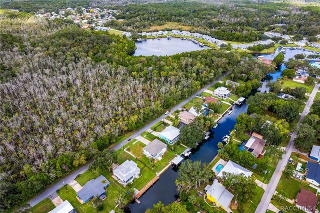 3625 N Suwannee Point, Crystal River, FL 34428