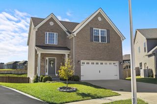 332 Red Cedar Drive, Nicholasville, KY 40356