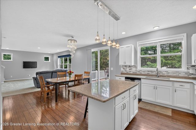 6980 Abbey Lane 86, Grand Ledge, MI 48837
