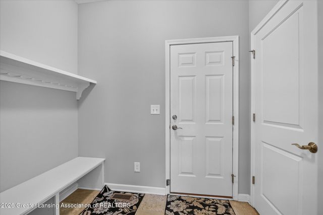 6980 Abbey Lane 86, Grand Ledge, MI 48837
