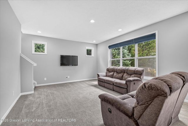 6980 Abbey Lane 86, Grand Ledge, MI 48837