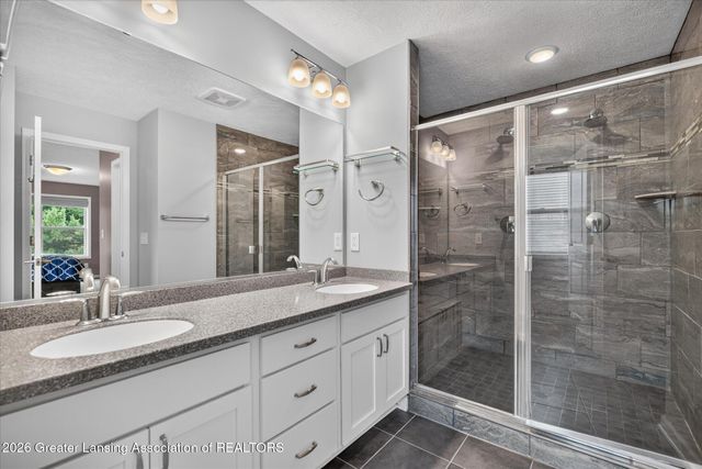6980 Abbey Lane 86, Grand Ledge, MI 48837